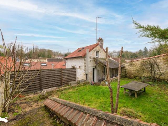 Maison vente à Pontoise, Mériel