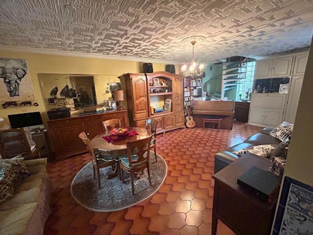 Maison vente à Pontoise, Mériel