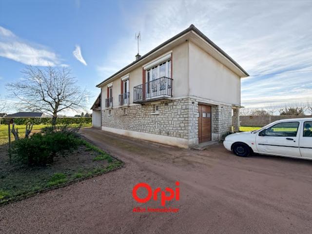 Maison vente à Montluçon, Ainay-le-château