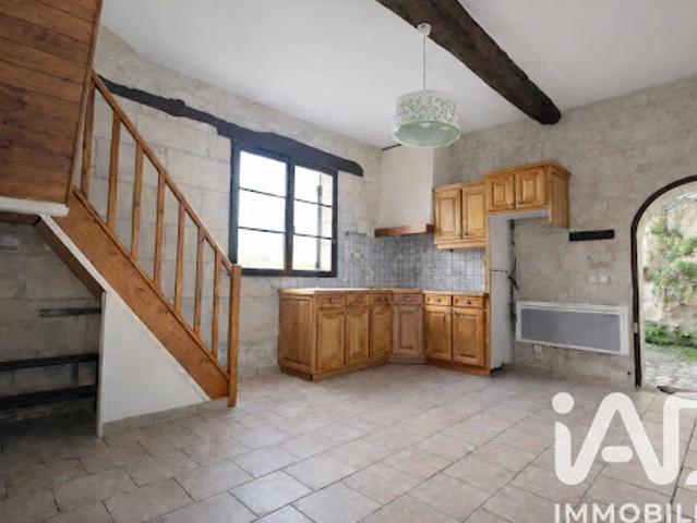 Maison vente à Chinon, Cinais