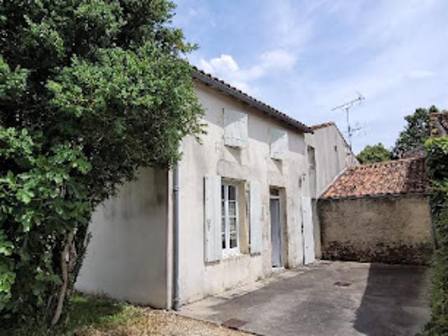 Maison vente à Saint-Jean-d'Angély, Saint-pardoult