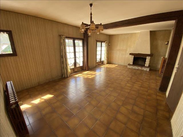 Maison vente à La Châtre, Saint-denis-de-jouhet