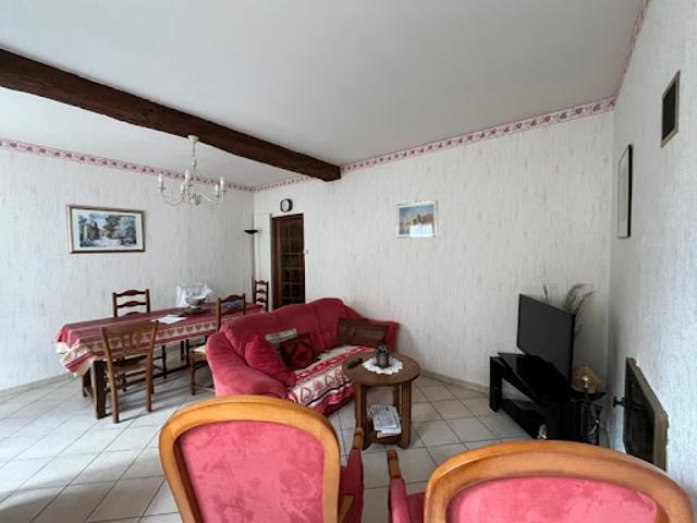 Maison vente à Bellac, Blond