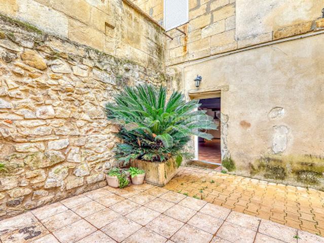 Maison vente à Nîmes, Comps