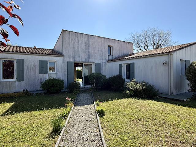 Maison vente à La Rochelle, Loix