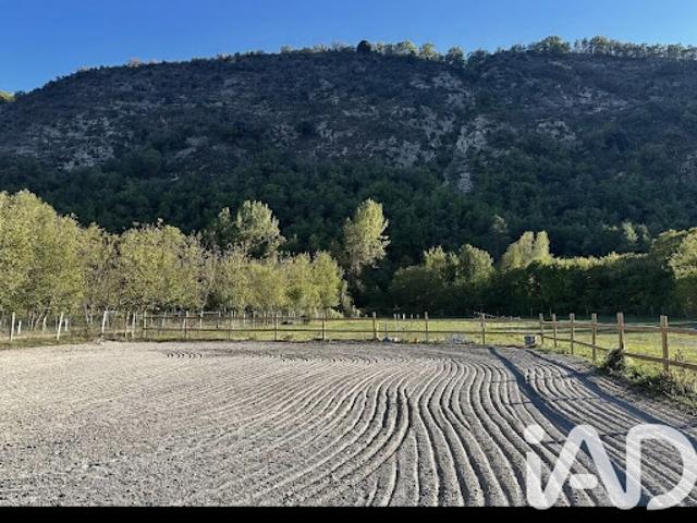 Maison vente à Castellane, Entrevaux