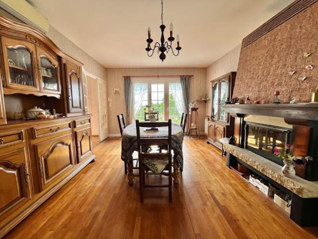 Maison vente à Confolens, Lichères