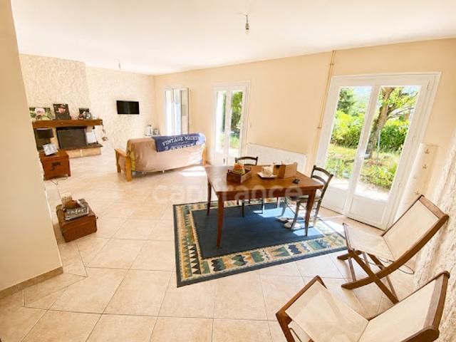 Maison vente à Bordeaux, Le Pian-médoc