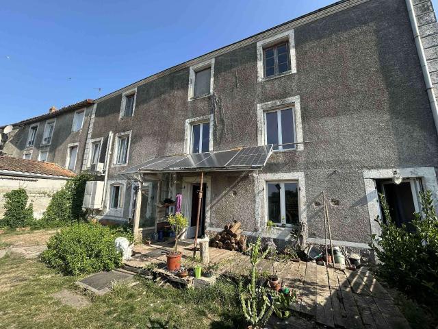 Maison vente à Parthenay, Airvault