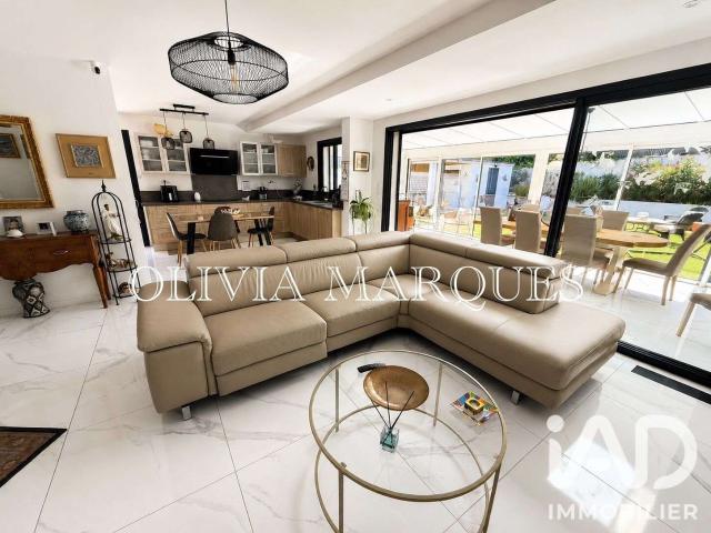 Maison vente à Marseille, Carnoux-en-provence