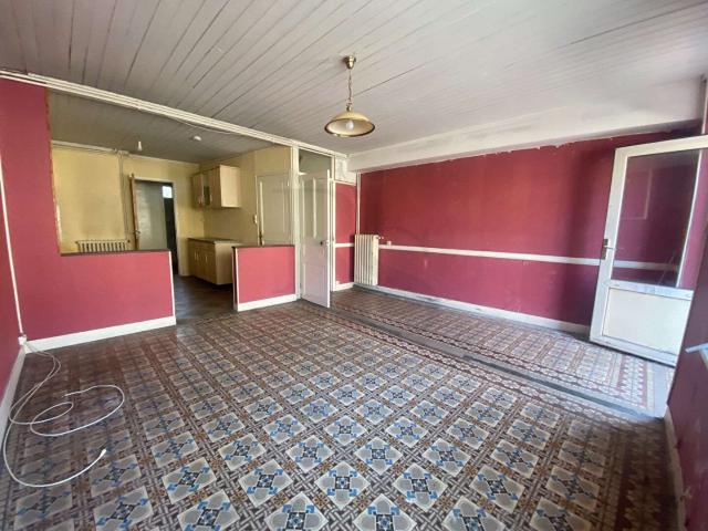 Maison vente à Alençon, Ceaucé