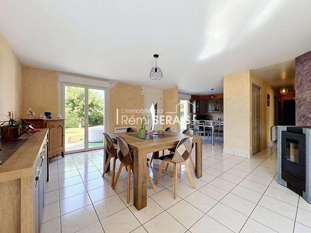 Maison vente à Argentan, Champsecret