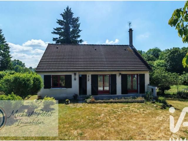 Maison vente à Saint-Amand-Montrond, Cours-les-barres