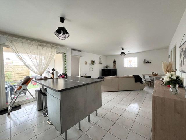 Maison vente à La Rochelle, Croix-chapeau