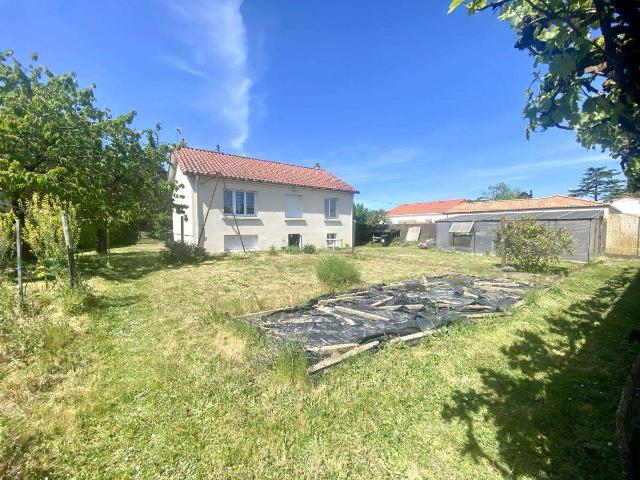 Maison vente à La Roche-sur-Yon, Cugand