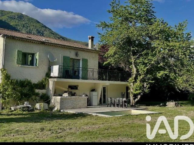 Maison vente à Castellane, Entrevaux
