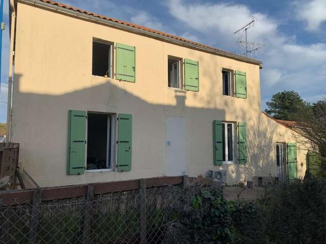 Maison vente à Rochefort, Etaules