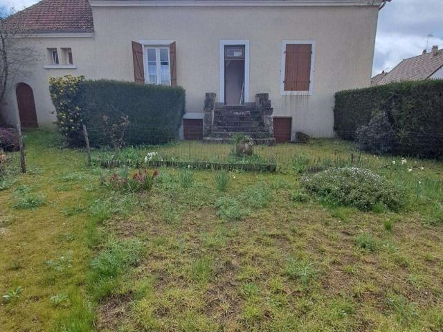 Maison vente à Mamers, Soulitré