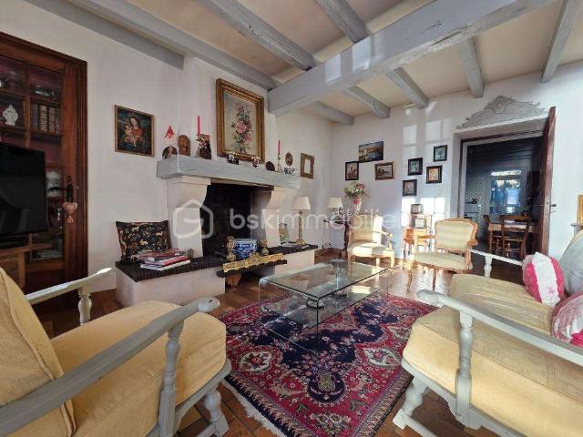 Maison vente à Parthenay, Le Busseau
