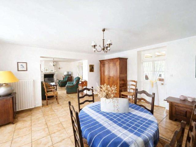 Maison vente à Nantes, Lège