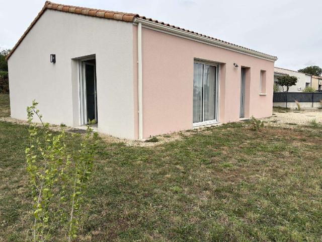 Maison vente à Fontenay-le-Comte, L'orbrie