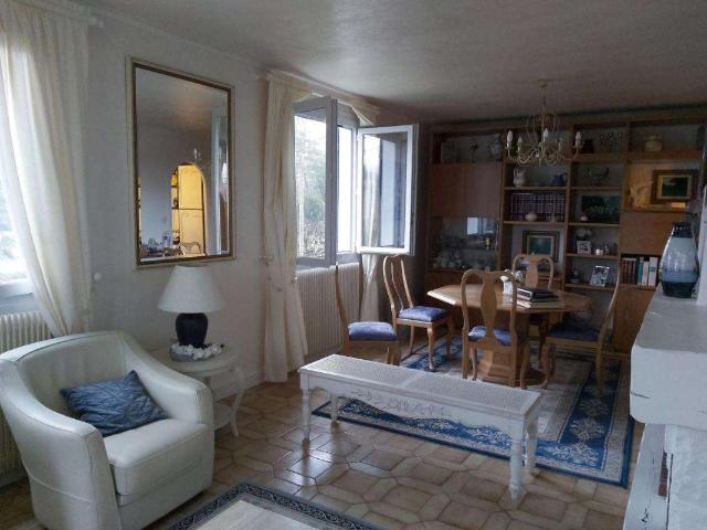 Maison vente à Niort, Magné