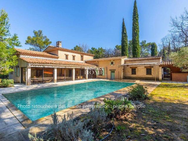 Maison vente à Apt, Ménerbes