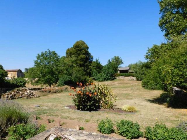 Maison vente à Saintes, Montpellier-de-médillan