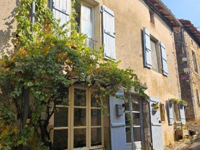 Maison vente à Confolens, Nanteuil-en-vallée
