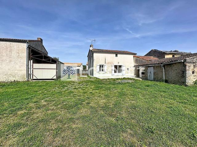 Maison vente à Bressuire, Saint-varent