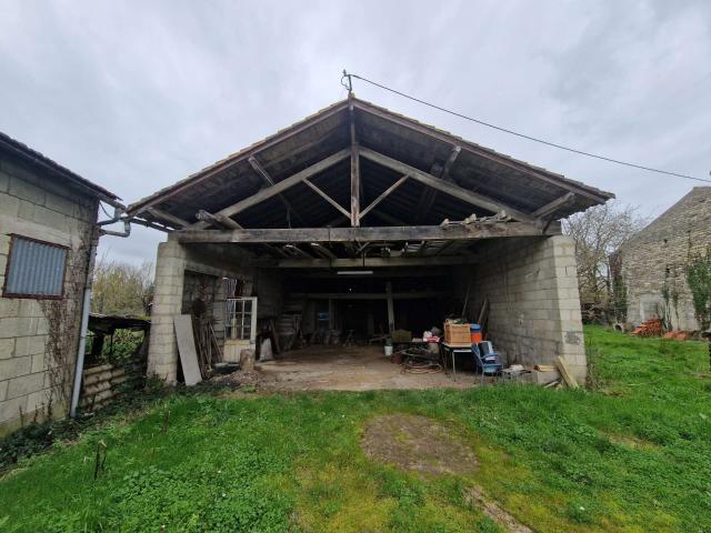 Maison vente à Saint-Jean-d'Angély, Puyrolland