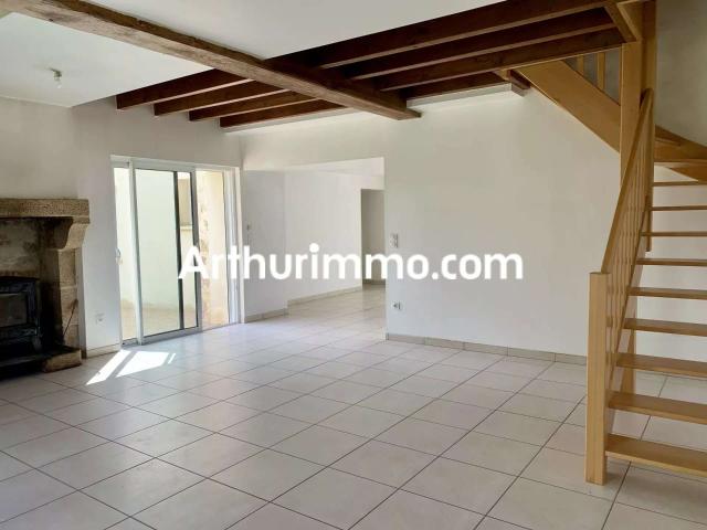 Maison vente à Bressuire, Saint-amand-sur-sèvre