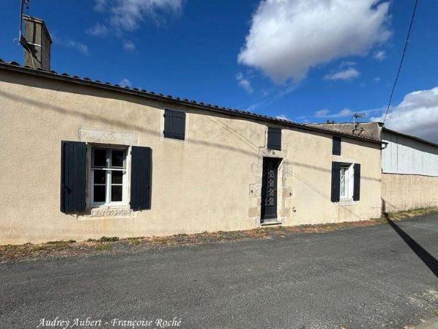 Maison vente à Saint-Jean-d'Angély, Nouvelle-Aquitaine