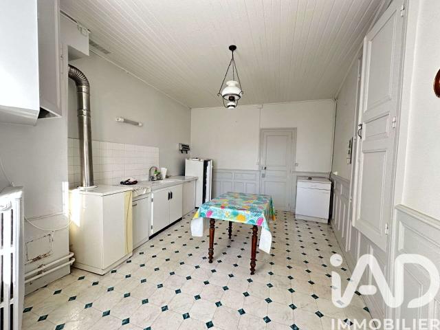 Maison vente à Niort, Sauzé-vaussais