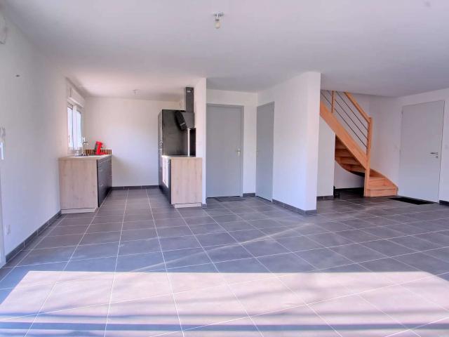 Maison vente à Caen, Rots