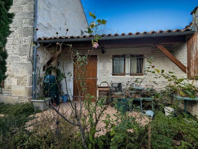 Maison vente à Cognac, Segonzac