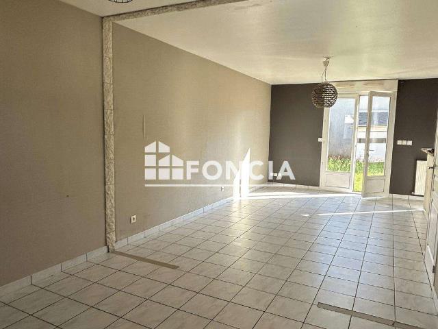 Maison vente à La Flèche, Spay