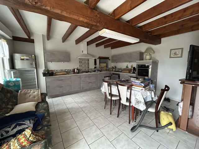 Maison vente à Bressuire, Tourtenay