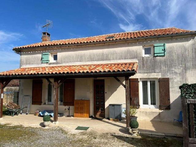Maison vente à Confolens, Villefagnan