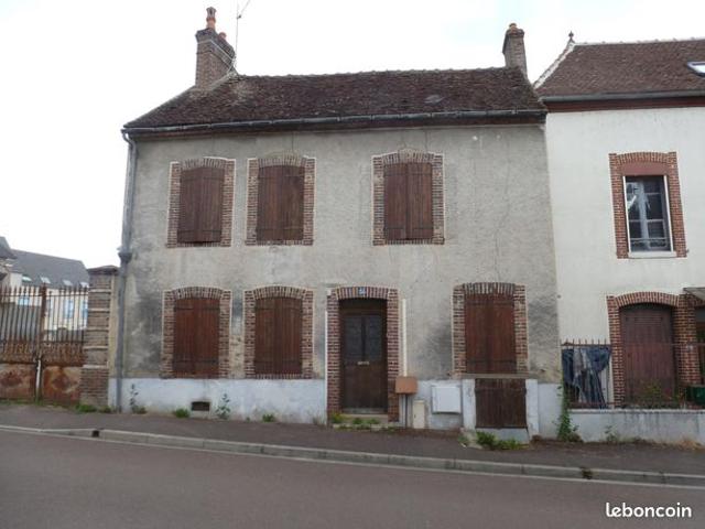 Maison vente à Sens, Villevallier