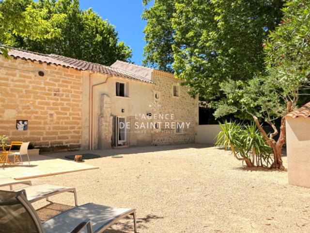 Maison vente à Arles, La Salle Les Alpes