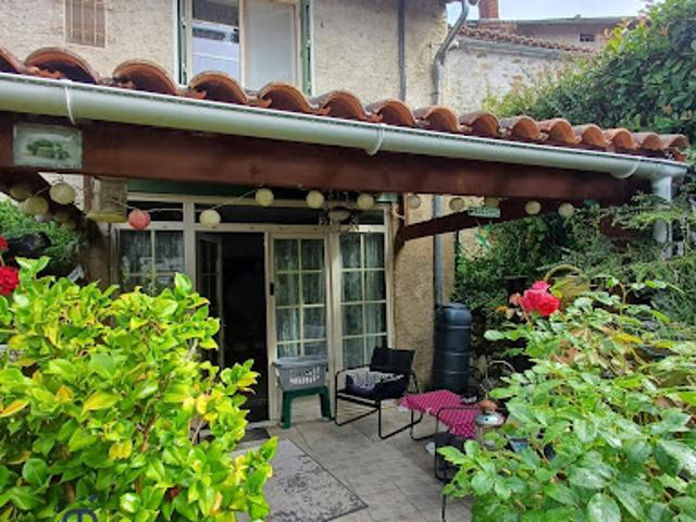 Maison vente à Rochechouart, Marval