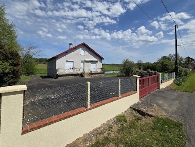 Maison vente à Nontron, Savignac-lédrier