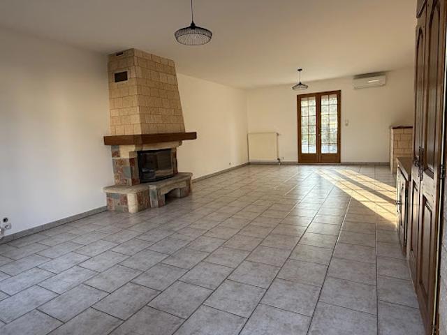 Maison vente à Sens, Soucy