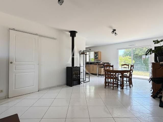 Maison vente à La Roche-sur-Yon, Fougeré