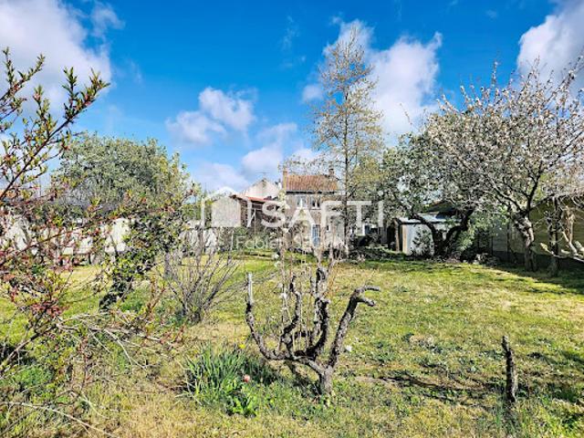 Maison vente à Zone d'activités du Claireau, Bégrolles-en-Mauges