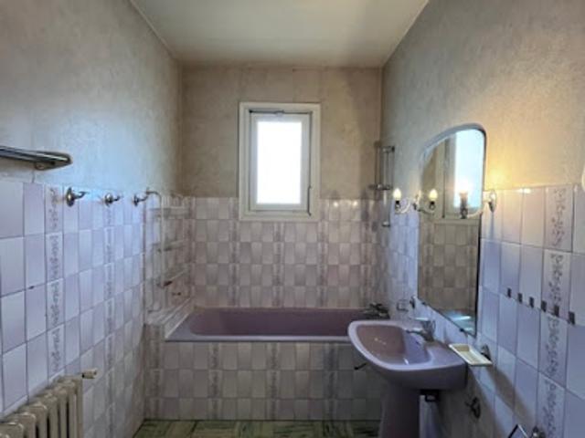 Maison vente à Confolens, Aigre