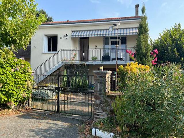 Maison vente à Nontron, Mialet