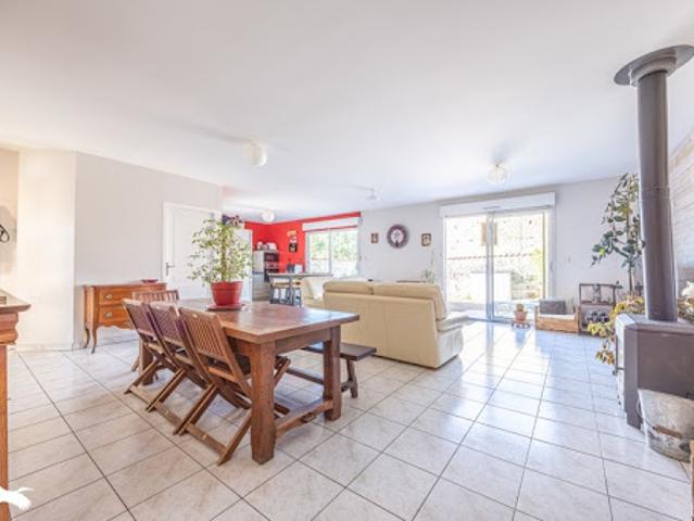 Maison vente à La Douillanderie, Mauzé-sur-le-Mignon