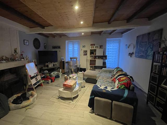 Maison vente à Saintes, Médis